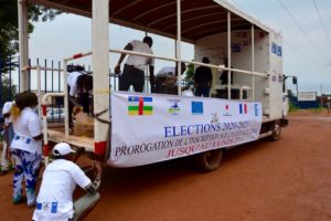 Centrafrique : Une caravane de sensibilisation sur l’enregistrement des électeurs dans les rues de Bangui